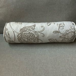 Set of bolster pillows